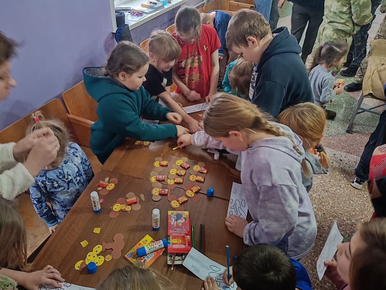 Своих не бросаем.