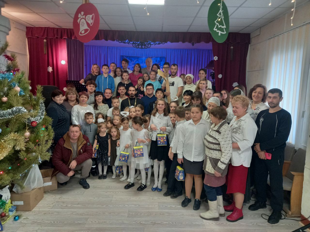 Рождество встречаем вместе.