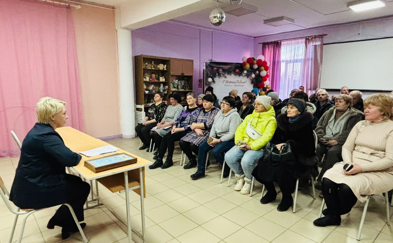 Встреча с жителями села Ленинское.