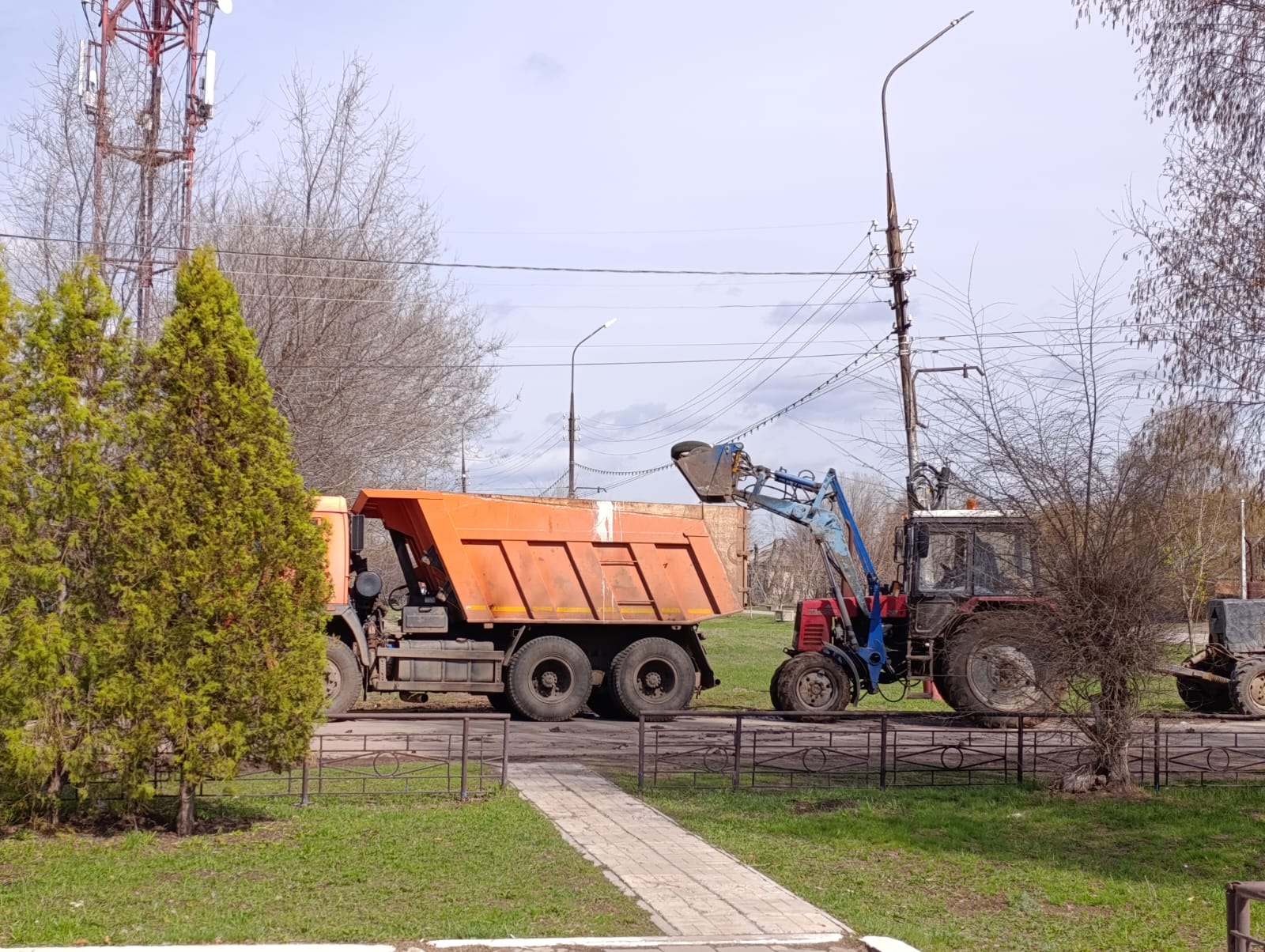 Благоустройство территории.